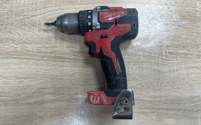 Дрель шуруповерт Milwaukee