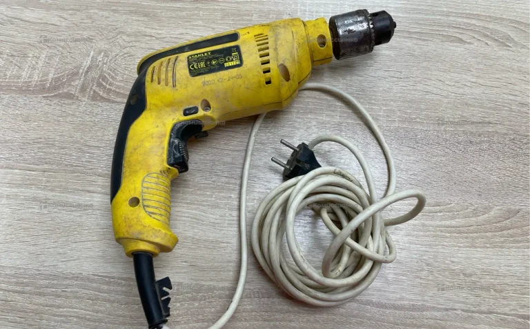 Дрель STANLEY  SDH700