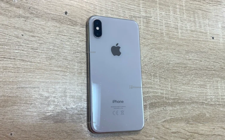 Apple iPhone X 3/64 ГБ