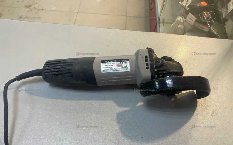 УШМ-125/900 Интерскол машина углошлифовачная