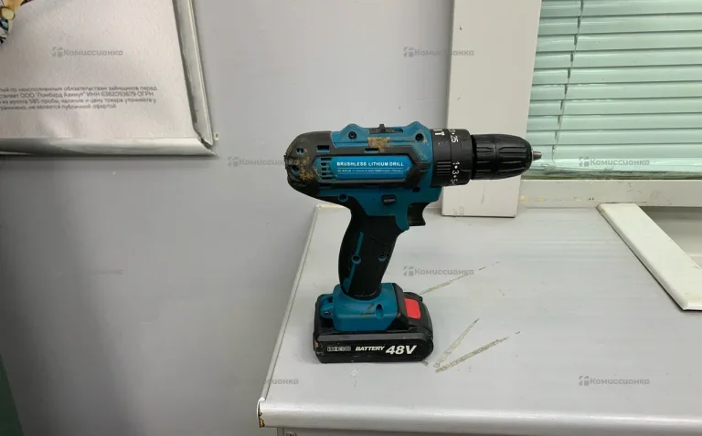 Шуруповерт Makita реплика