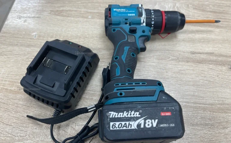 Шуруповерт Makita (реплика)