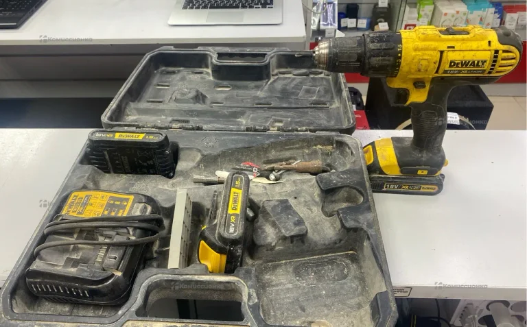 Шуроповерт Dewalt DCD776-KS