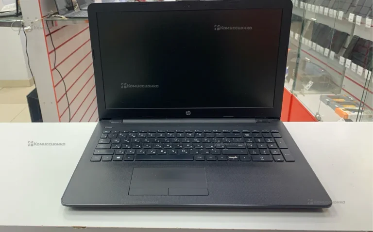 Ноутбук  HP 15-ra065ur