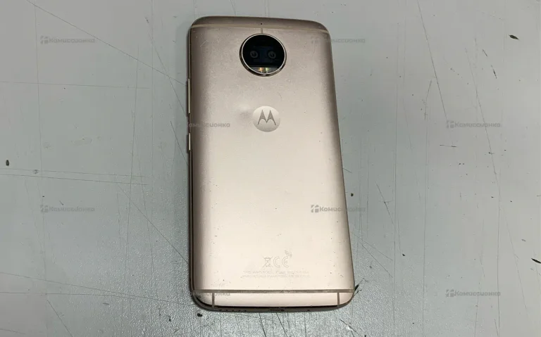 Motorola Moto G6 Plus 3/32 ГБ