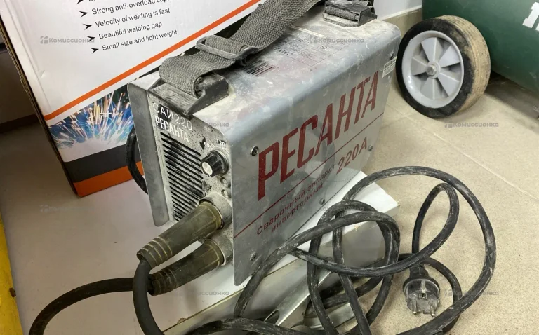 Сварочный аппарат РЕСАНТА САИ-220