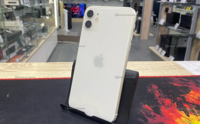 Apple iPhone 11 4/64 ГБ