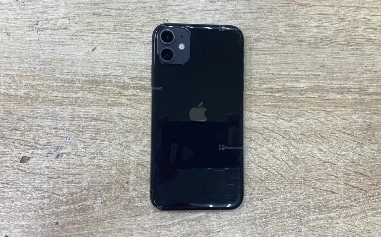 Apple iPhone 11 4/64 ГБ
