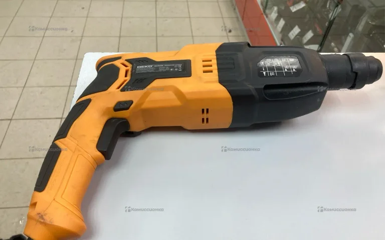 Перфоратор DEKO DKH850W