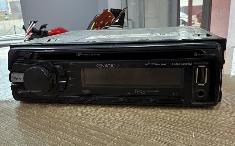 Автомагнитола  kenwood kdc-361u