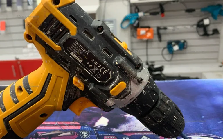 Аккумуляторная дрель-шуруповерт DEKO DKCD12FU-Li