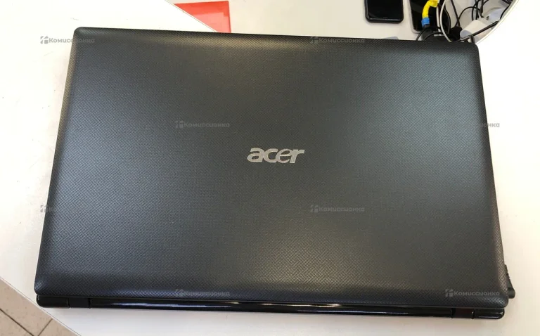 Ноутбук Acer 5560
