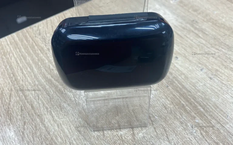 Наушники черные с экраном