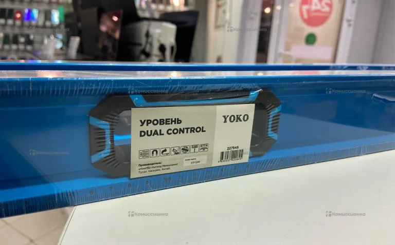 Уровень Yoko Dual Control (2 шт. В метра и 2 2.5 м