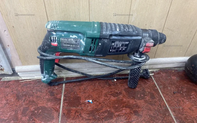 перфоратор Favourite RH100