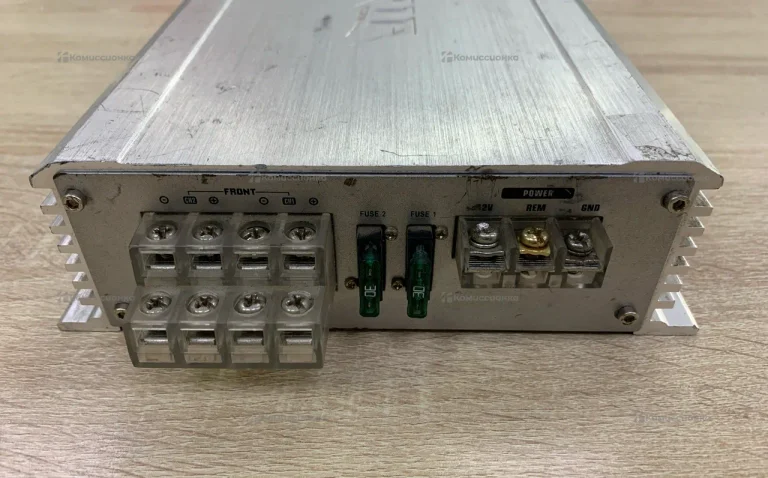 Усилитель  Aria 4.100