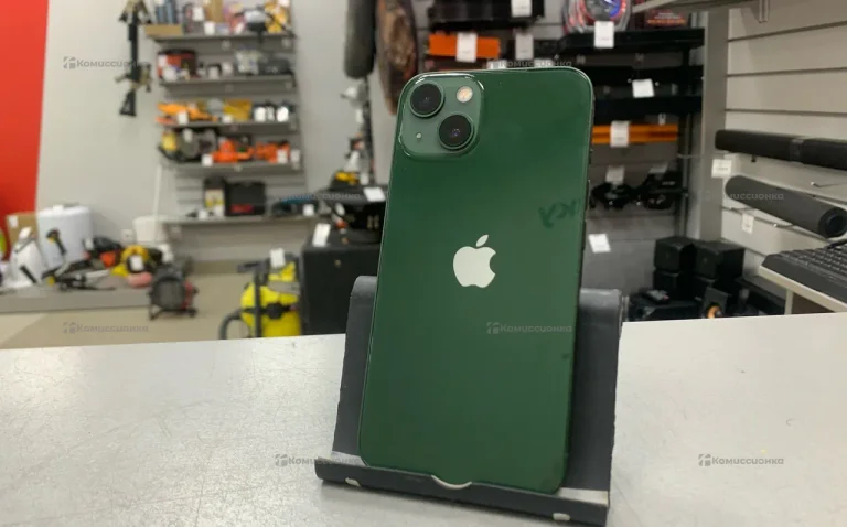 Apple iPhone 13 4/128 ГБ