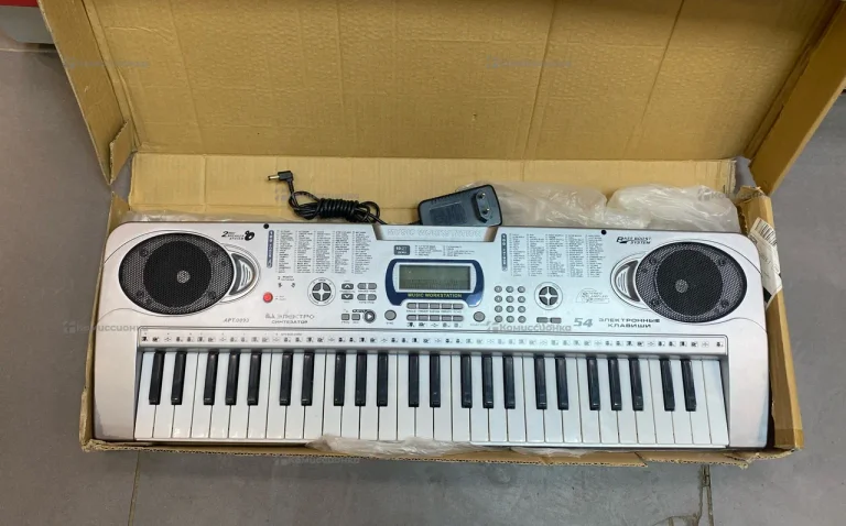 Синтезатор 54 электронные клавиши