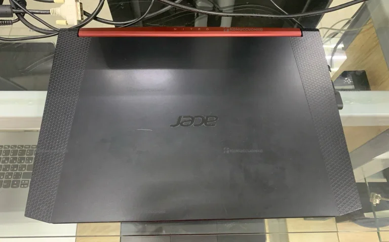 Ноутбук Acer Nitro 5 144Hz экран