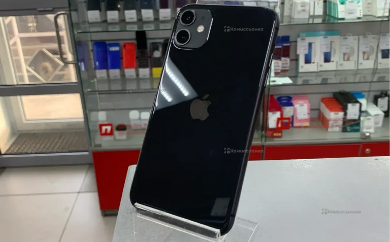 Apple iPhone 11 4/64 ГБ