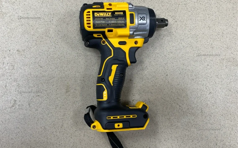 Гайковерт Dewalt DCD3799