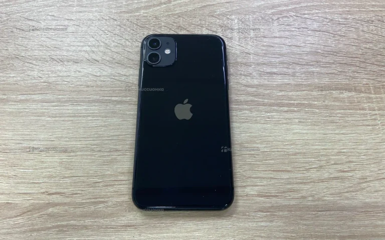 Apple iPhone 11 4/128 ГБ