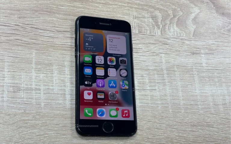 Apple iPhone 7 2/32 ГБ