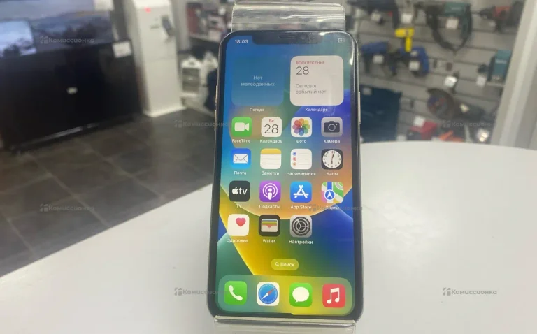 Apple iPhone X 3/64 ГБ