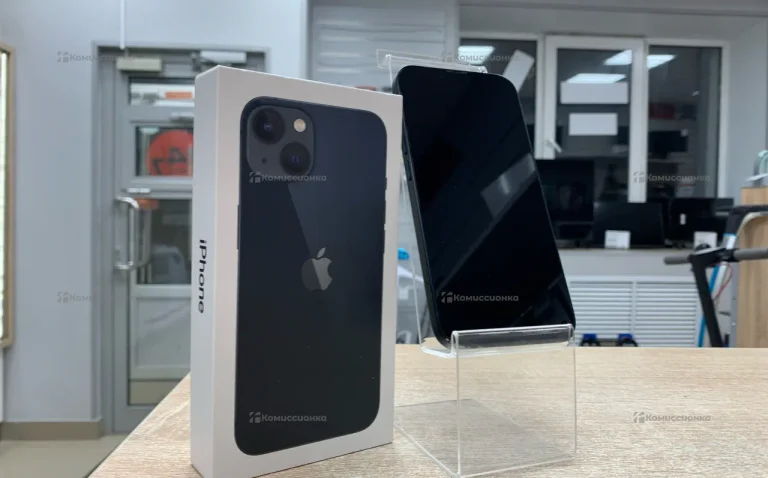 Apple iPhone 13 4/128 ГБ