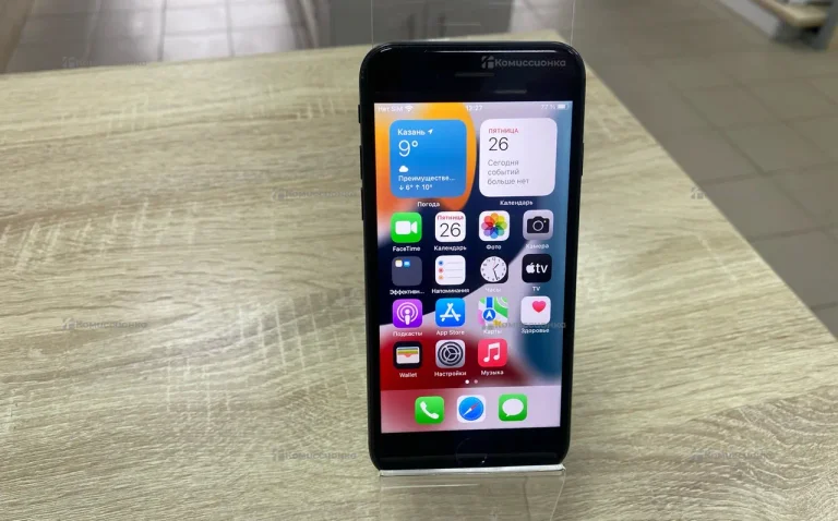 Телефон Apple iPhone 7 32 ГБ.