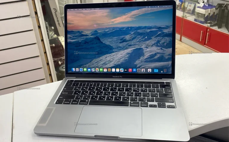 Ноутбук Apple MacBook Pro