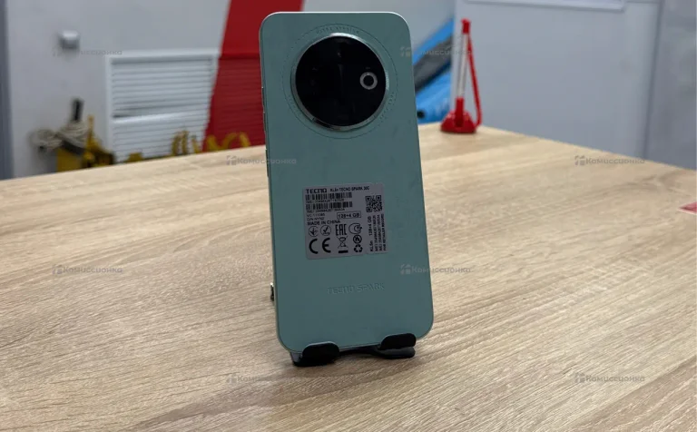 Tecno Spark 30C 4/128 ГБ