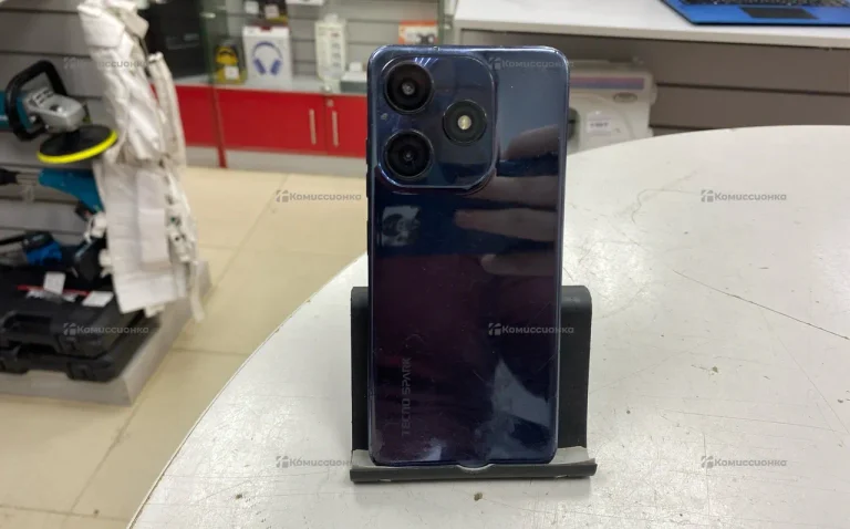 Tecno Spark 10C 4/64 ГБ