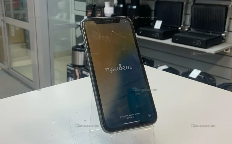 Apple iPhone 11 4/128 ГБ