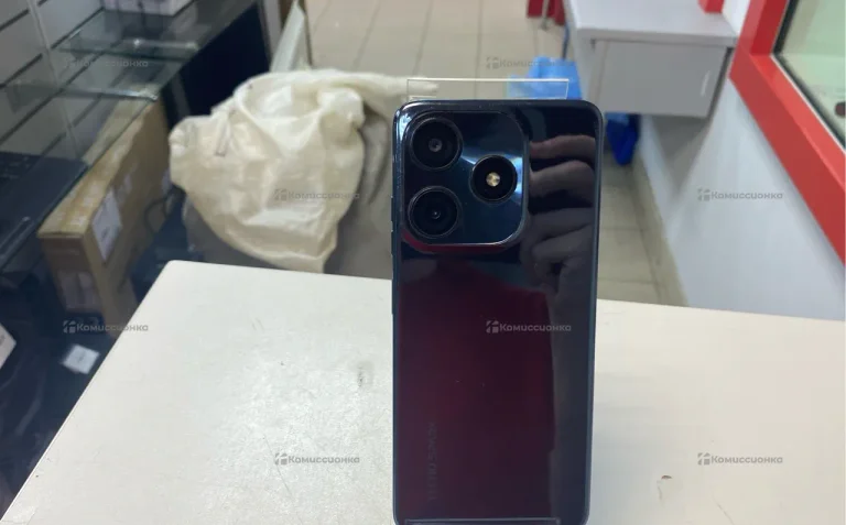 Tecno Spark 10C 4/64 ГБ