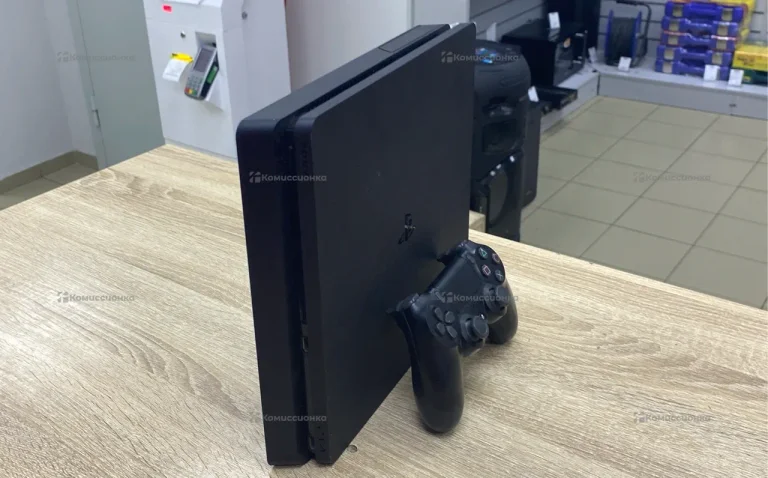 Приставка PS4. slim 500 Gb