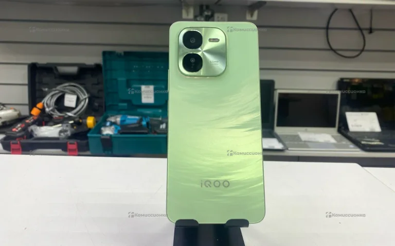 Vivo iQOO Z9x 8/128 ГБ