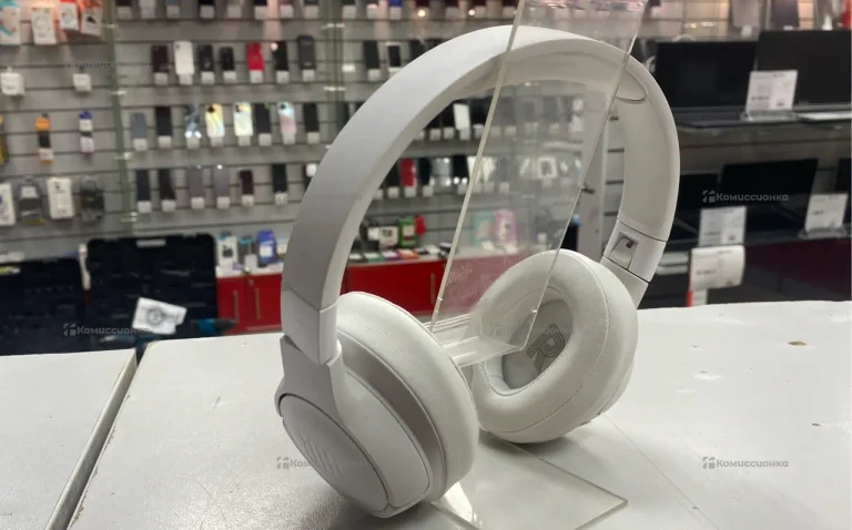 Наушники  JBL tune 720