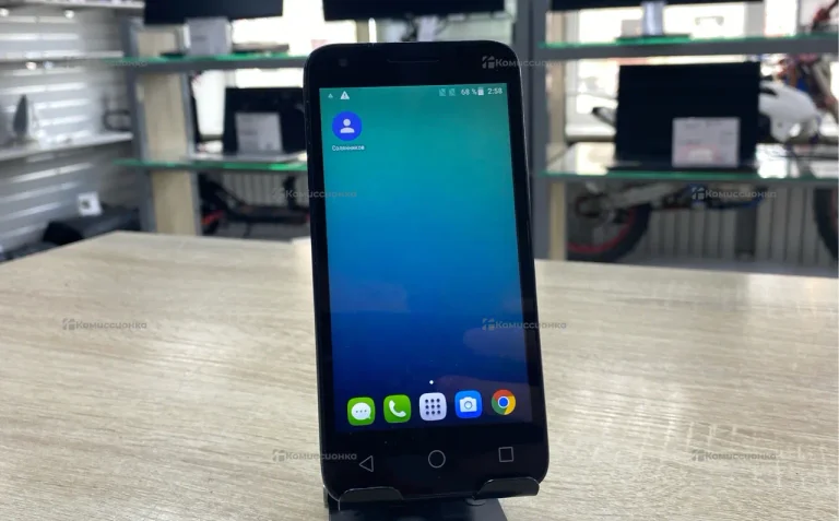 Alcatel Pixi 3 (4.5) 1/4 ГБ