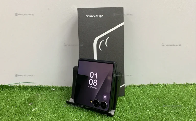 Samsung Galaxy Z Flip7 12/256 ГБ