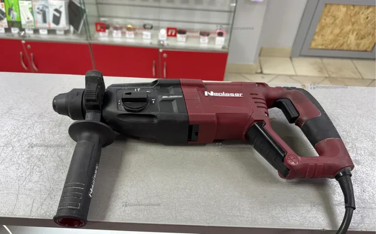 NEH-800 перфоратор