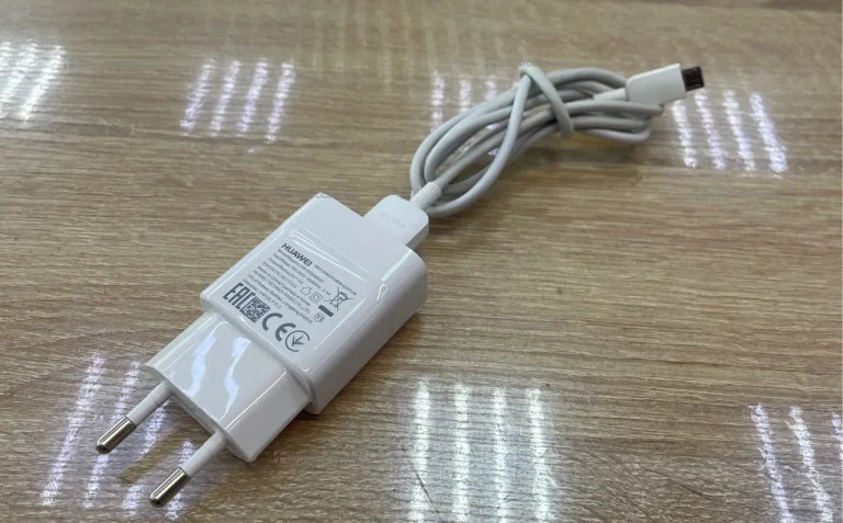 Зарядное устройство