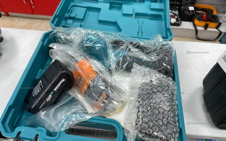 Сабельная пила Makita