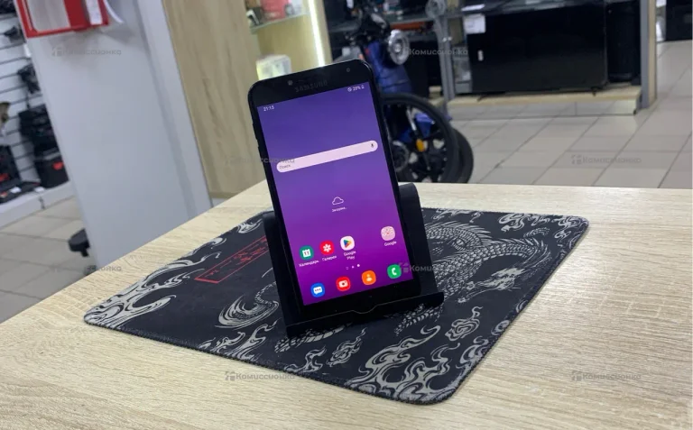 Samsung Galaxy J4 3/32 ГБ