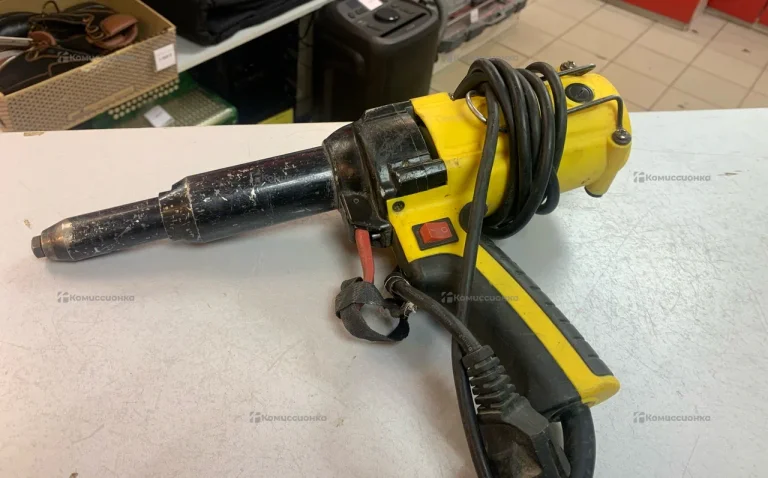 Заклепочник skytools sk 1006