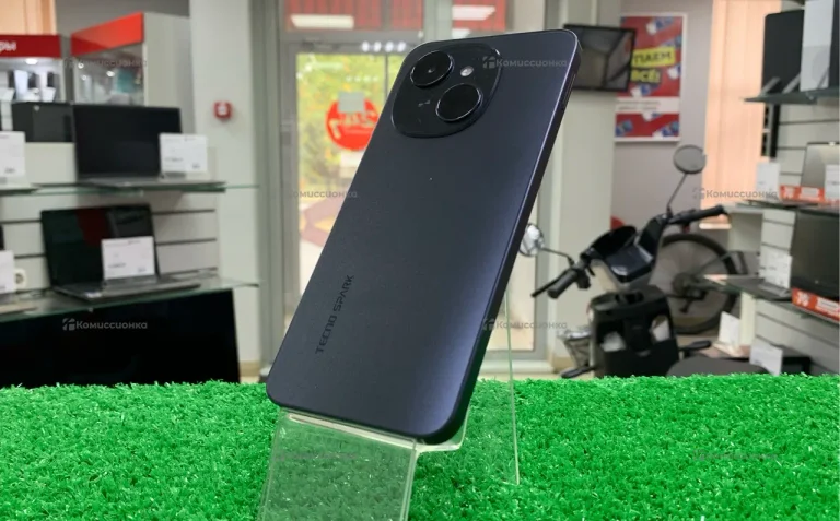 Tecno Spark Go 1 3/64 ГБ