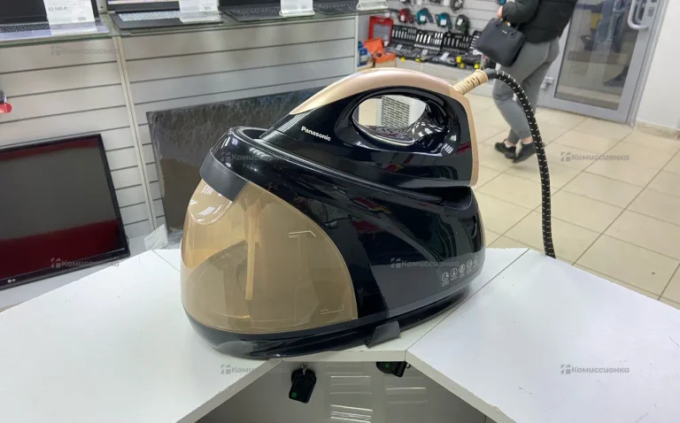 Парогенератор для одежды Panasonic Ni Gt500