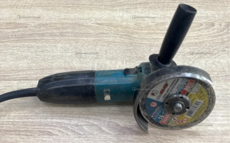 Makita ушм ga5030