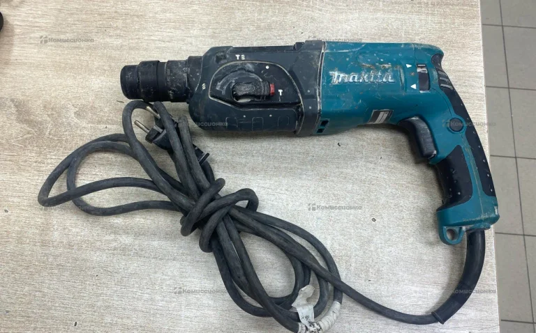 Перфоратор Makita HR2470 2024