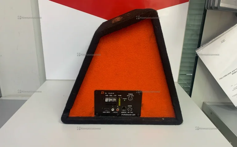 Сабвуфер  DL AUDIO Piranha 8a